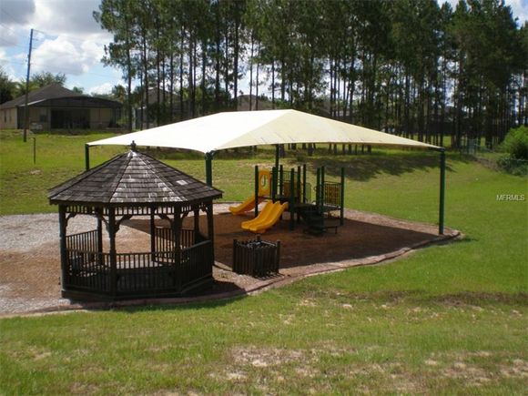 Casa com Piscina Particular e mobiliado- perto dos Parques em Orlando - $219,950  