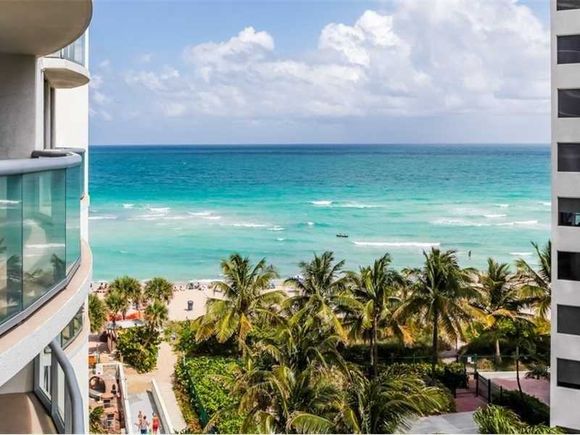 Apartamento em Frente a PRaia - Sunny Isles - Miami Beach - $499,000 