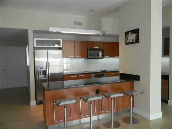 Apartamento de Alto Luxo - Aventura - Miami - $534,900