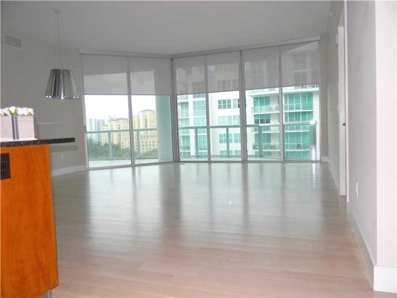 Apartamento de Alto Luxo - Aventura - Miami - $534,900