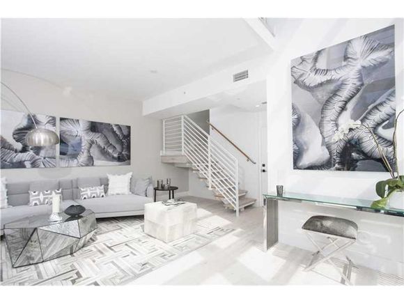  Iris On The Bay - Miami Beach - Novo Apto de Luxo -  $925,000 