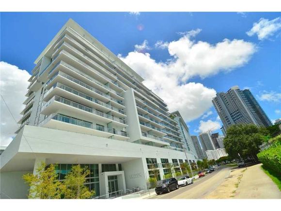 Le Parc at Brickell -Novo Apto de Luxo Mobiliado - Brickell / Downtown Miami - $890,000 