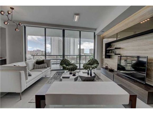 The Bond on Brickell - Apto Novo - Downtown Miami-$782,900