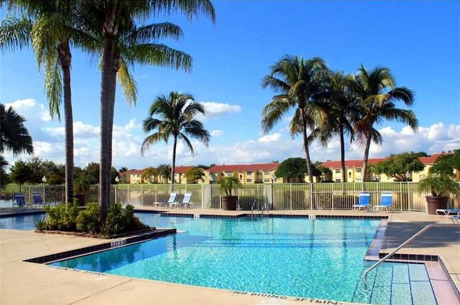 Apartamento 2 dormitorios em Plantation / Sunrise Florida - 20 minutos a Miami - $212,900