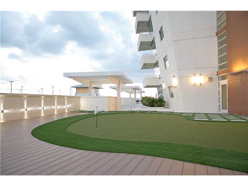 Townhouse 2 dormitorios em Midblock - Miami- $551,000 