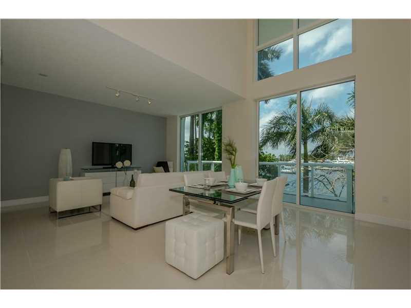 Bom Negocio!  Apto 2 dormitorios - Terrazas Riverpark Village - Downtown Miami - $539,550