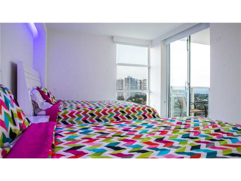 Apartamento Chique em Aventura - Miami - $349,000