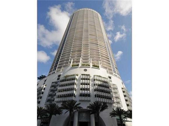 Apto de Luxo - 30 andar - Downtown / Centro Miami -  $379,900