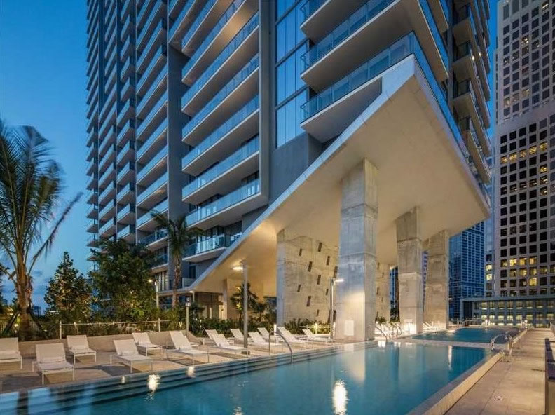  Novo Apto de Luxo no Brickell City Centre - 3 Dormitorios - Downtown Miami $1,300,000 