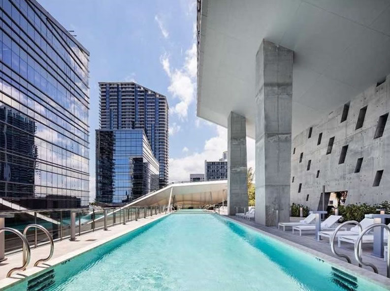  Novo Apto de Luxo no Brickell City Centre - 3 Dormitorios - Downtown Miami $1,300,000 