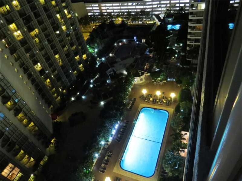Apto de Luxo 3 dormitorios no The Grand - Downtown - Miami  $629,000