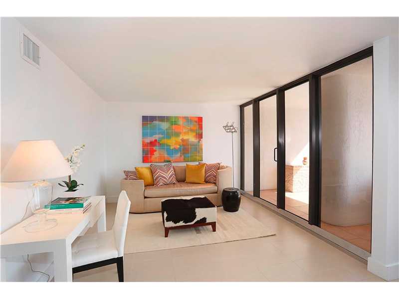  Apto de Luxo 3 dormitorios no The Grand - Downtown - Miami  $629,000 