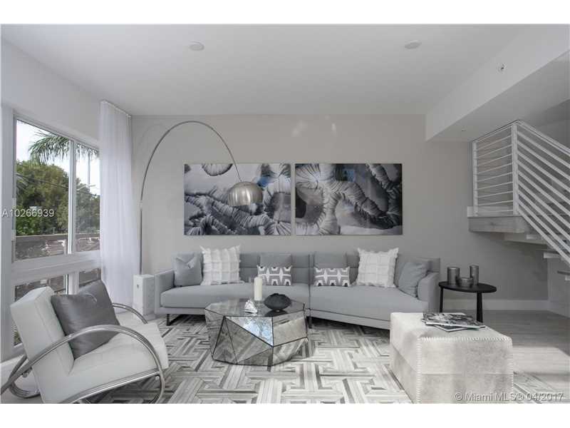 Nova Casa Geminada 3 dormitorios em Miami Beach   $799,000