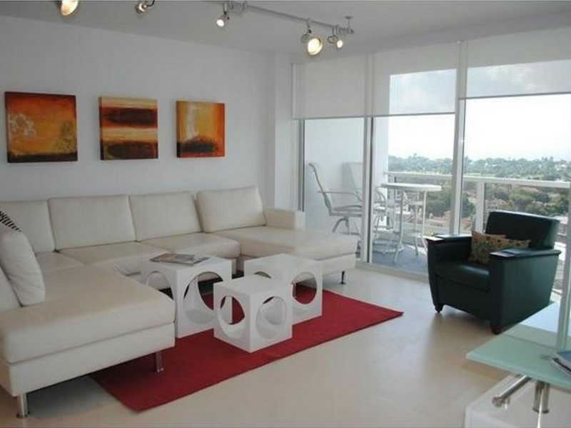 Apartamento Collins Ave - Miami Beach $425,000