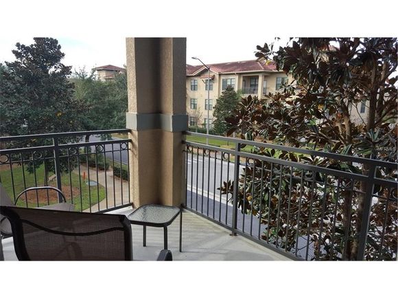 Apartamento Mobiliado no Bella Piazza Resort - 10 minutos os Parques em Orlando - $129,500