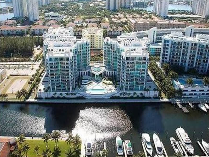 Apartamento de Alto Luxo - Aventura - Miami - $534,900