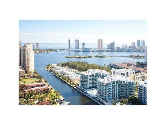 Apartamento de Alto Luxo - Aventura - Miami - $534,900 