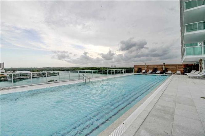   400 Sunny Isles - Prdio Novo Apto Duplex Pronto para morar-$949,000 