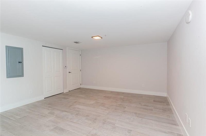   400 Sunny Isles - Prdio Novo Apto Duplex Pronto para morar-$949,000 