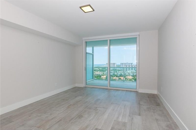   400 Sunny Isles - Prdio Novo Apto Duplex Pronto para morar-$949,000 