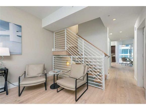   Iris On The Bay - Miami Beach - Novo Apto de Luxo -  $925,000 