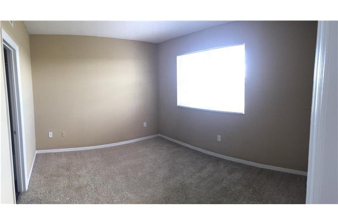 Apto 2 dormitorios em Hollywood, Florida -- 15 minutos ate Miami!- $255,900