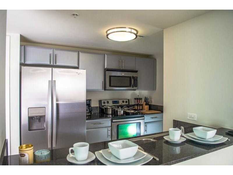      Apto Bom Preo - Terrazas Riverpark Village - South River Drive - Miami - $360,859