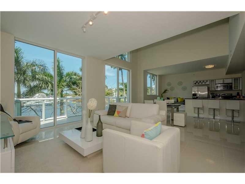 Apto Bom Preo - Terrazas Riverpark Village - South River Drive - Miami - $360,859