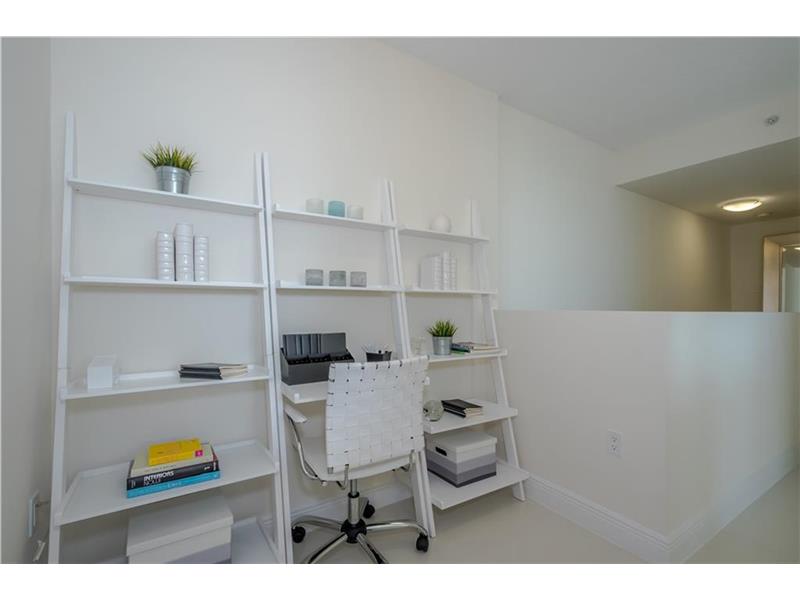 Apto Bom Preo - Terrazas Riverpark Village - South River Drive - Miami - $360,859