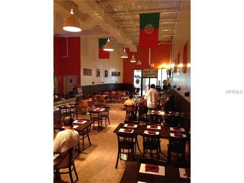  Restaurante Funcionando em Are Turstica - International Drive - Orlando - $280,000