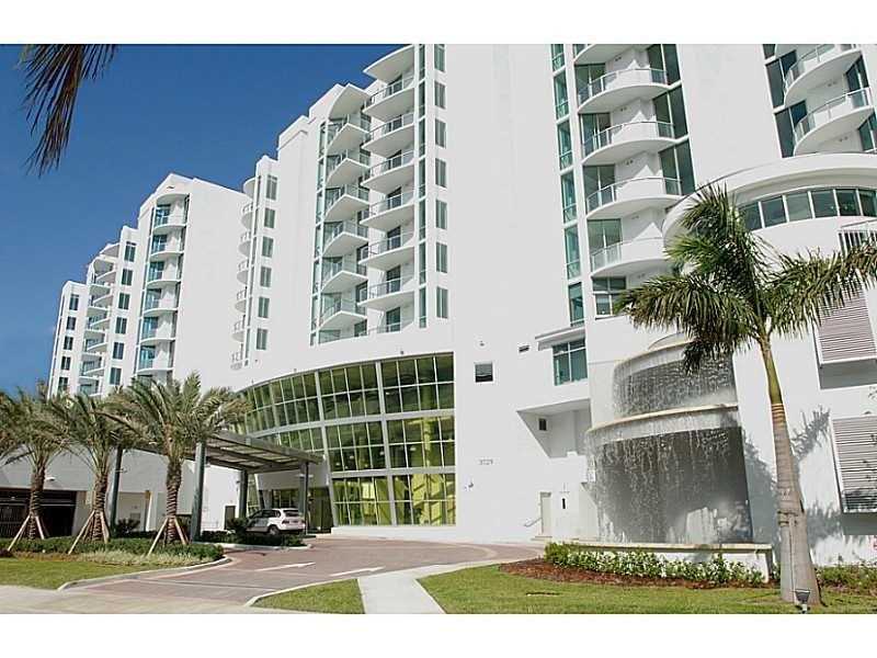 Apto Moderno no Uptown Marina Lofts - Aventura - $349,000  