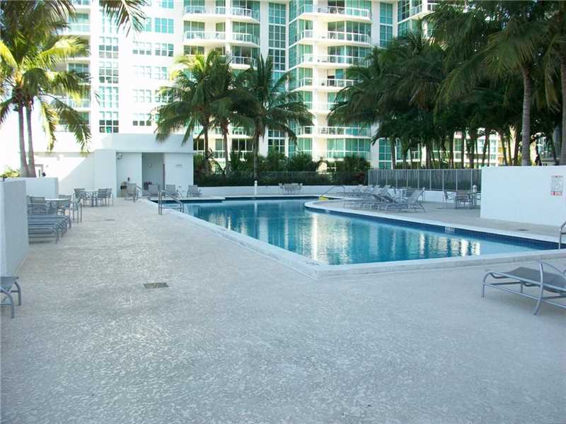 Apto Moderno no Uptown Marina Lofts - Aventura - $349,000