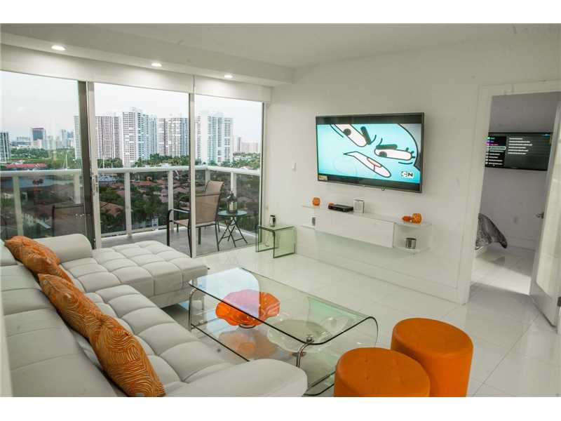 Apartamento Chique em Aventura - Miami - $349,000