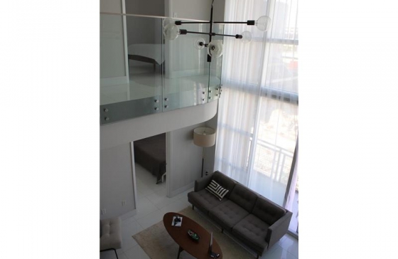 Duplex 2 Dormitrios em Downtown - Miami -  $370,000