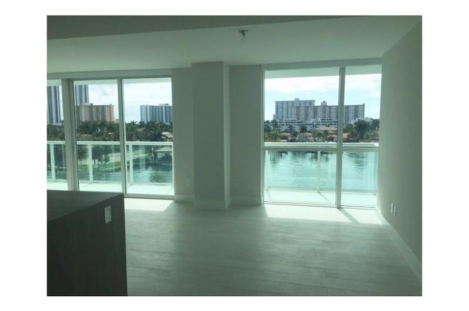 Apto Novo - 400 Sunny Isles - Predio de luxo em Sunny Isles Beach - Miami Beach - $789,000