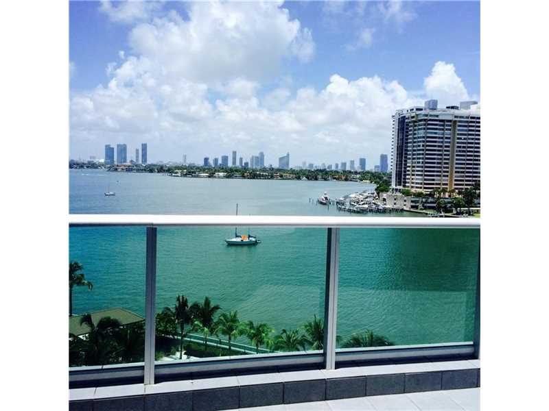 Apto 2 quarto no predio famoso Flamingo South Beach - Miami Beach - $379,900