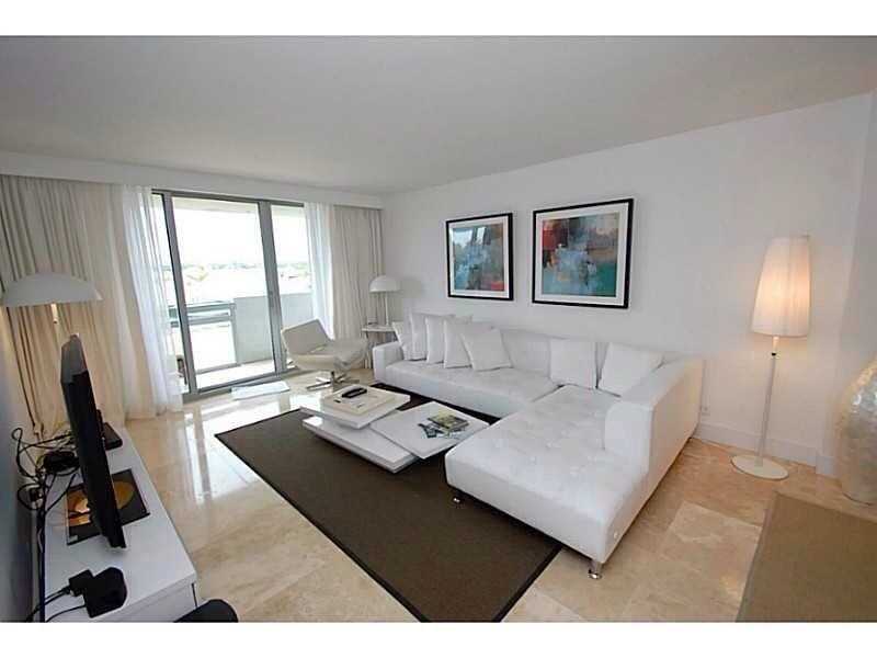  Apto Mobiliado no Flamingo South Beach - Miami Beach - $480,000 