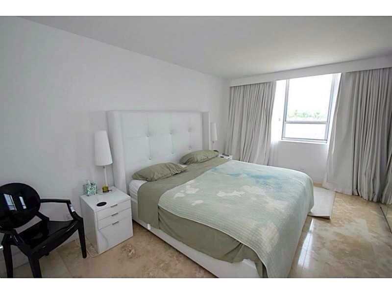 Apto Mobiliado no Flamingo South Beach - Miami Beach - $480,000