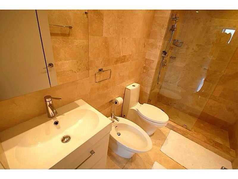 Apto Mobiliado no Flamingo South Beach - Miami Beach - $480,000