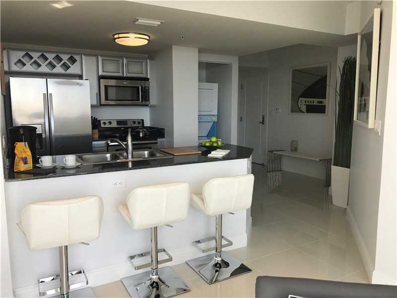  Apto 2 Dormitorios no South River Drive - Miami  $355,800    