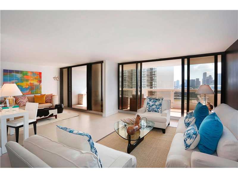 Apto de Luxo 3 dormitorios no The Grand - Downtown - Miami $629,000