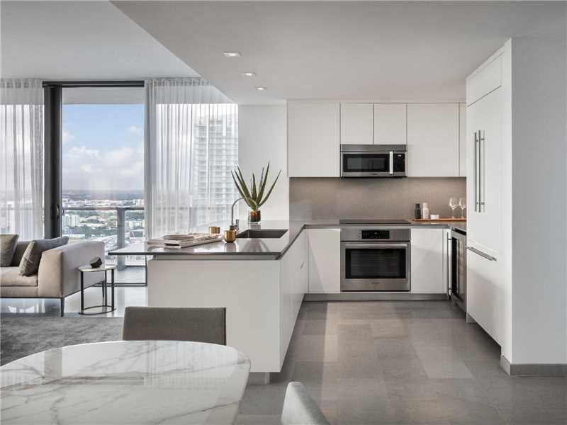  Novo Apto 3 Quartos no Brickell City Centre Rise  $852,900