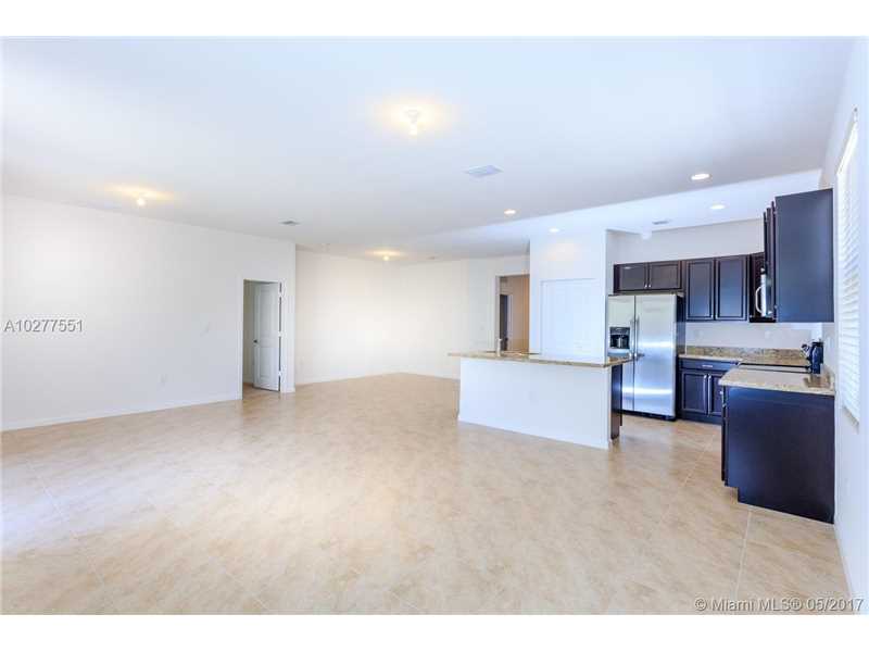 Casa Nova 3 Dormitorios no Sul de Miami - Homestead $321,445