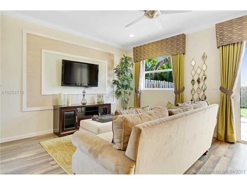 Casa Nova 4 Dormitorios em Homestead - Miami $343,890