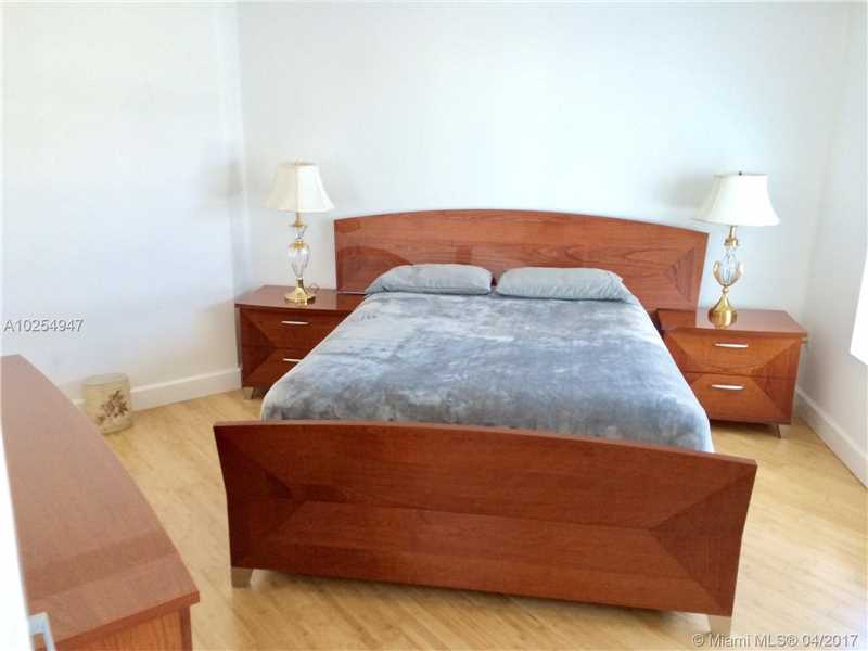 Apartamento Lindo A Venda no Wind Condo - Downtown Miami $359,900