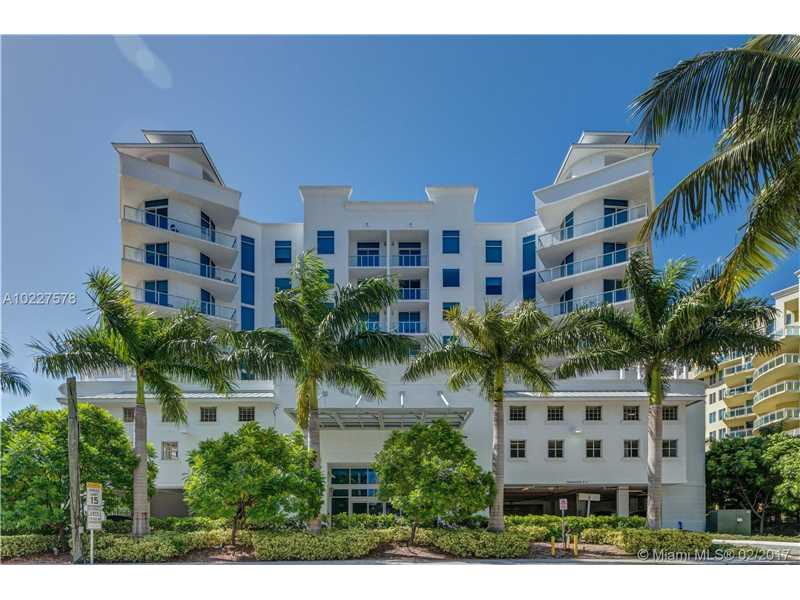 Apartamento de Luxo A Venda em Aventura - Miami $385,000 
