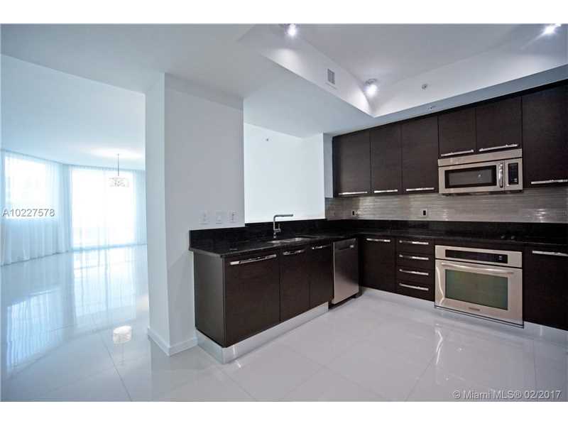 Apartamento de Luxo A Venda em Aventura - Miami $385,000