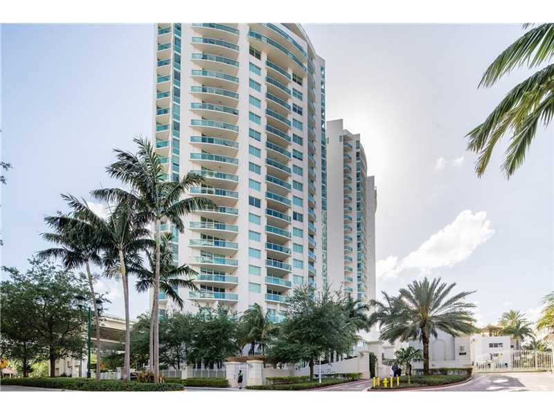 Apartamento A Venda no Parc at Turnberry - Aventura - Miami $379,000  