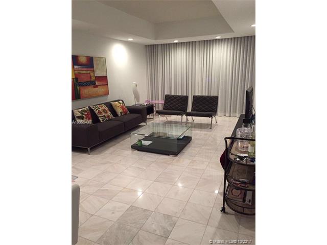 Apto de Bom Preo no Sunny Isles Beach - $385,000 
