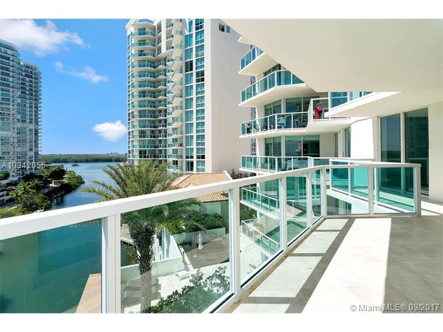 Apto 3 dormitrios no St. Tropez - Sunny Isles Beach - $780,000  